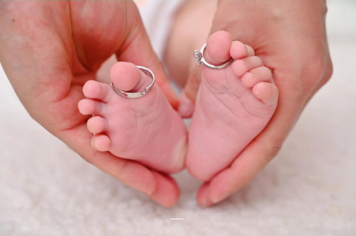 东方孕妇两个月肚子疼